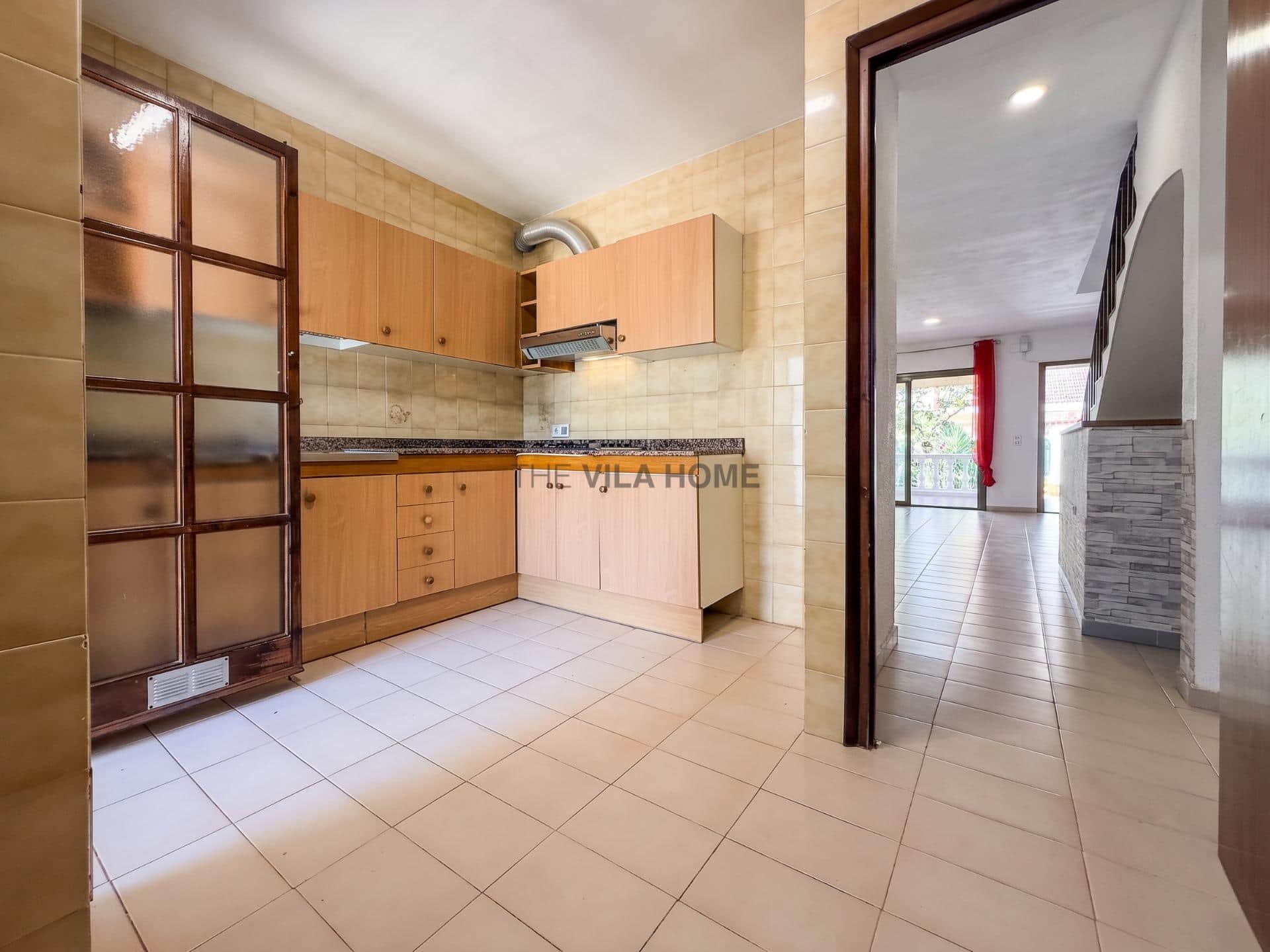 Casa de 3 habitaciones con jardín en Cubelles — foto 9