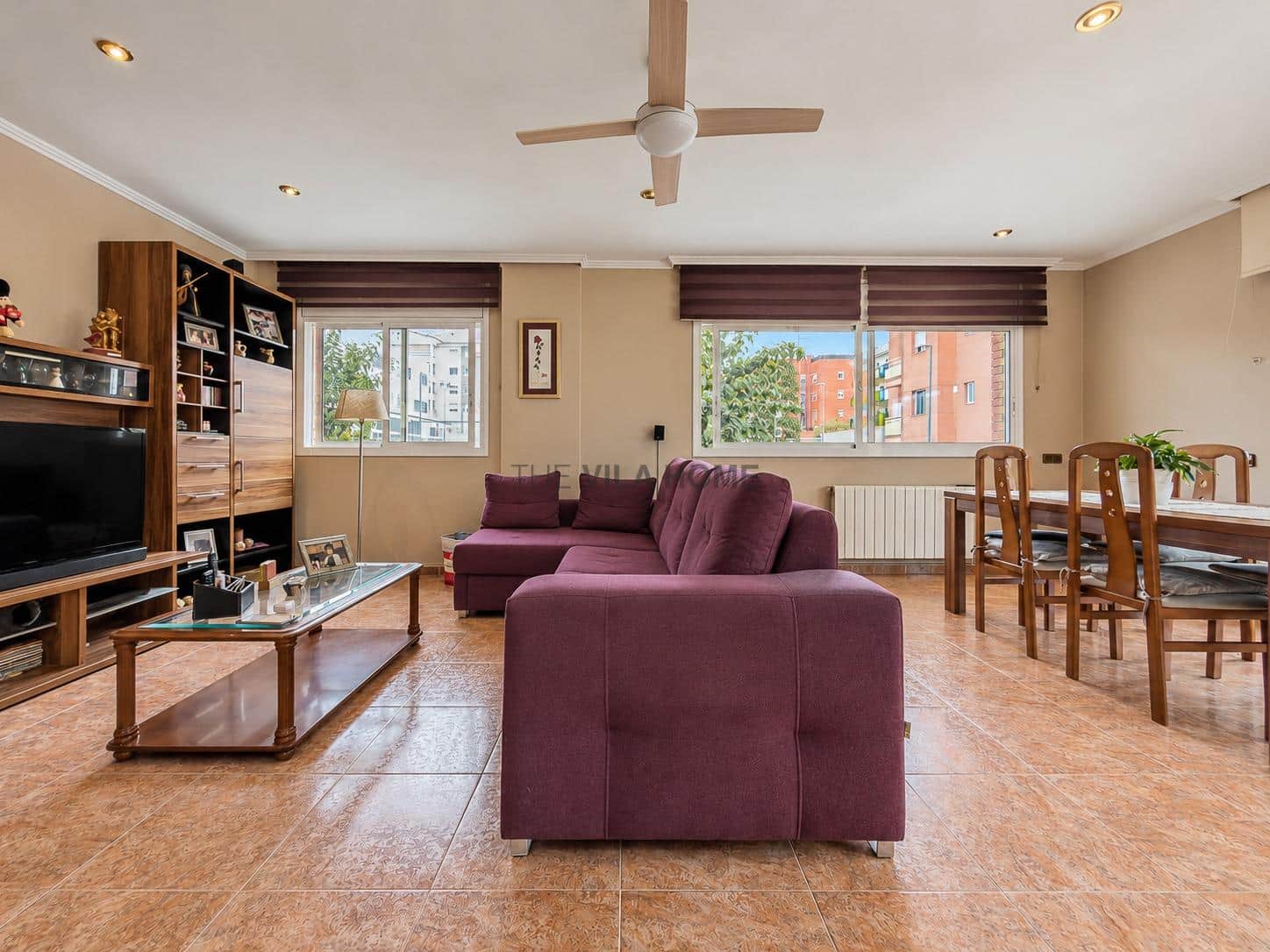 Planta baja de 4 habitaciones con terraza en Vilanova i la Geltrú — foto 4
